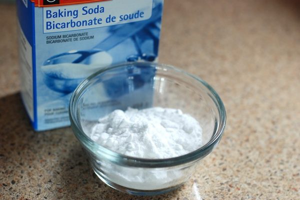 All You Need to Know About Using Baking Soda for Blackhead Treatment & Prevention