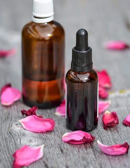 Top 12 Essentials Oils for Beautiful Skin