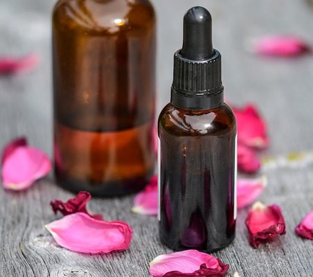 Top 12 Essentials Oils for Beautiful Skin